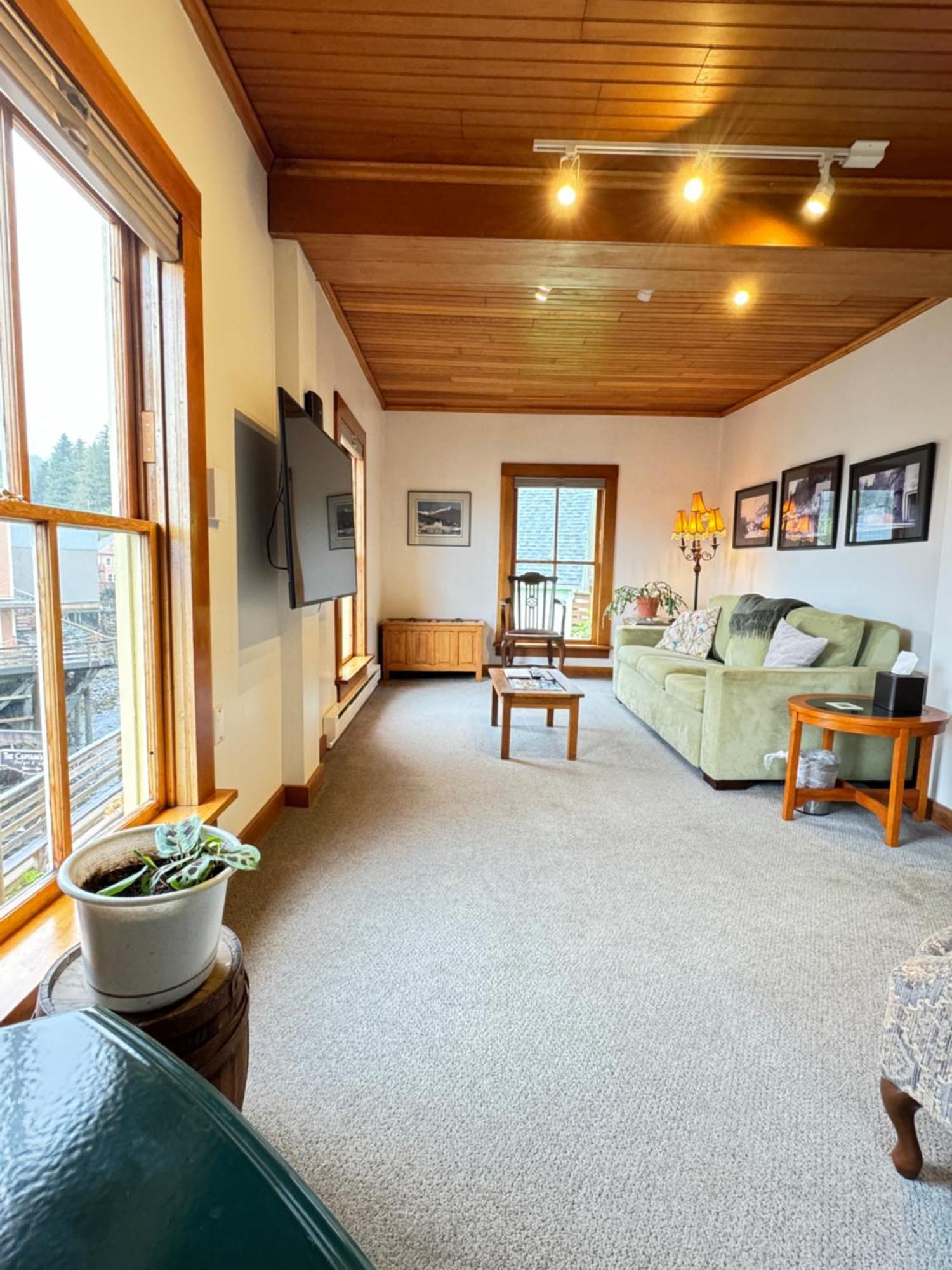 Inn At Creek Street Ketchikan Exterior photo